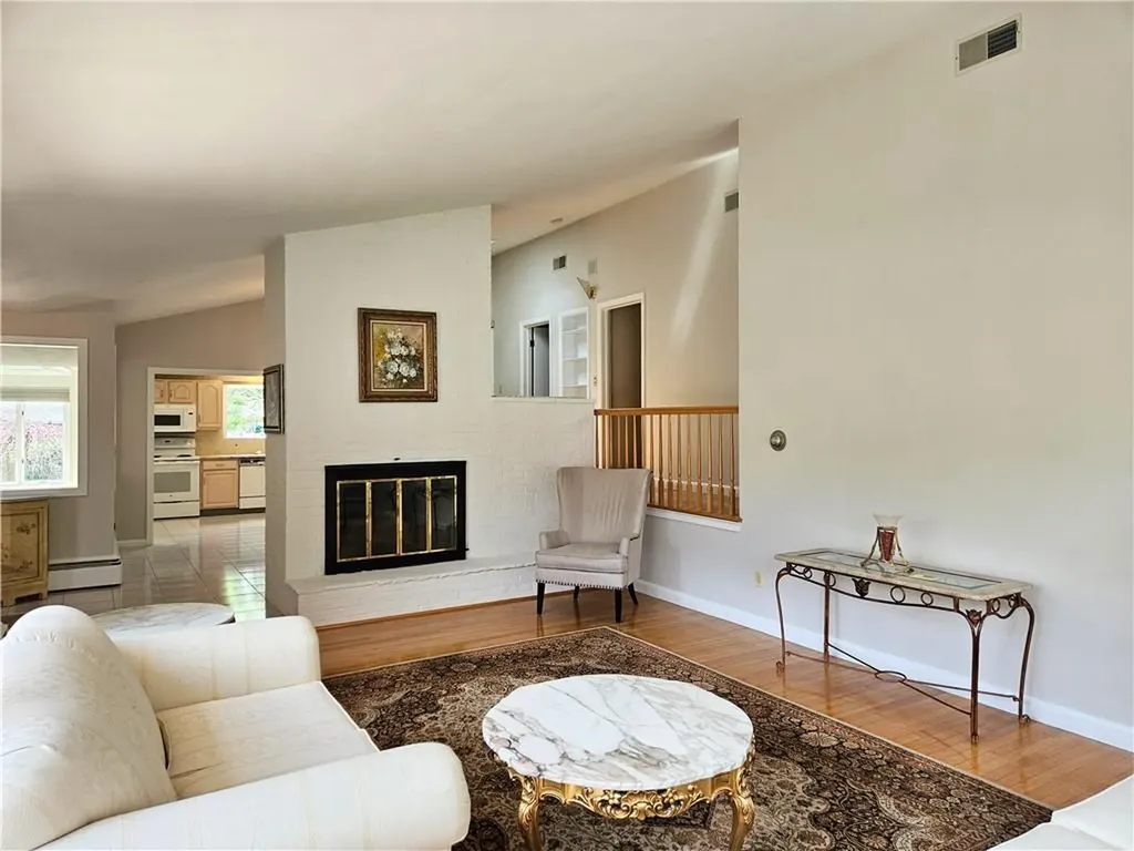 66 East Bel Air Road Cranston RI 02920