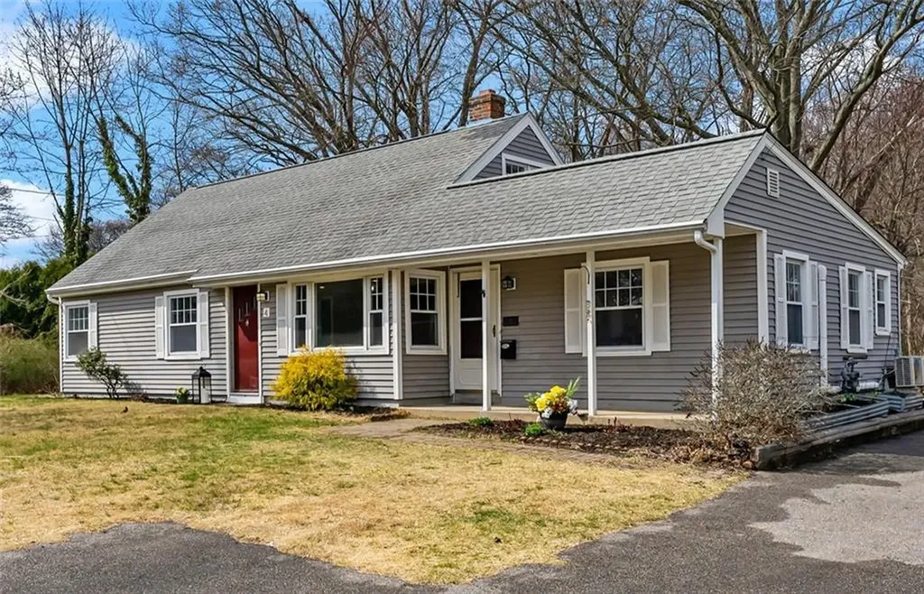 4 Sherbrooke Road Barrington RI 02806