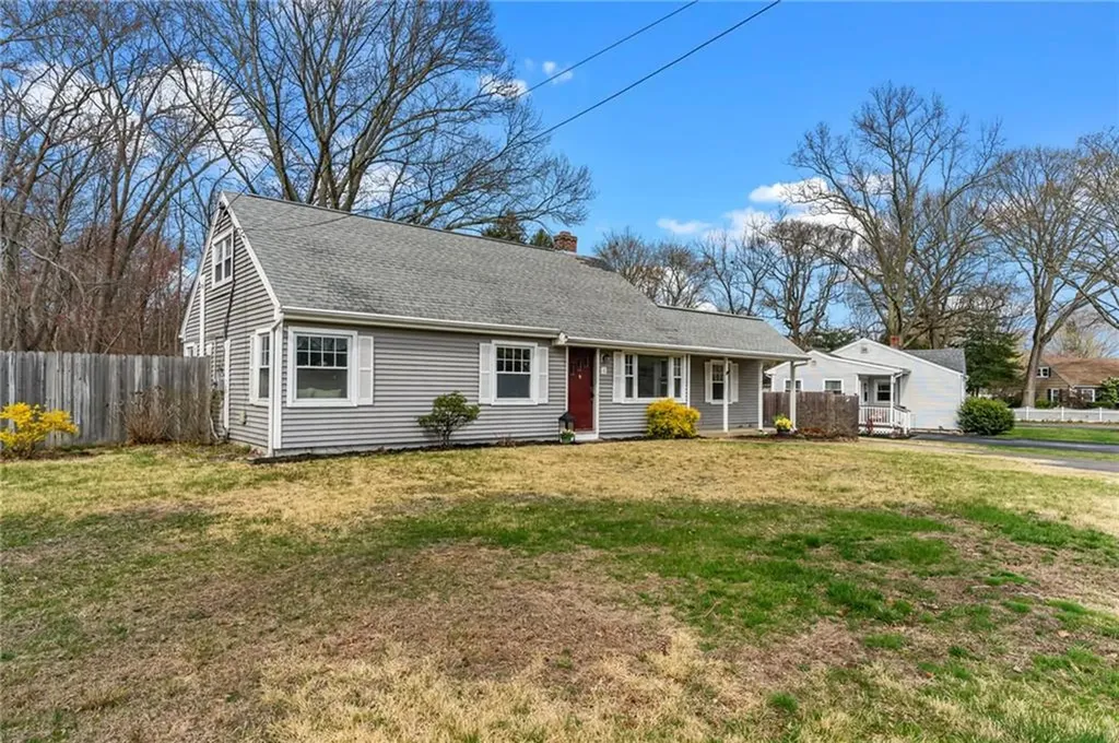 4 Sherbrooke Road Barrington RI 02806