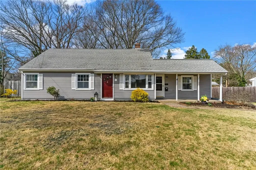 4 Sherbrooke Road Barrington RI 02806
