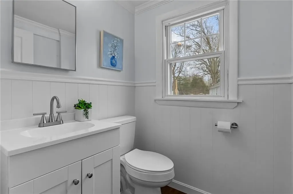 4 Sherbrooke Road Barrington RI 02806