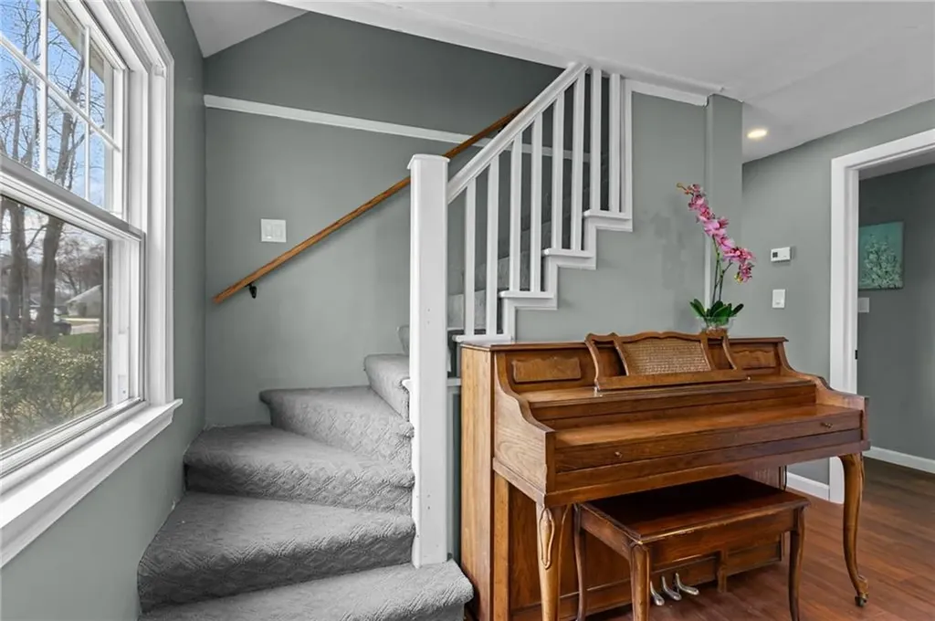 4 Sherbrooke Road Barrington RI 02806