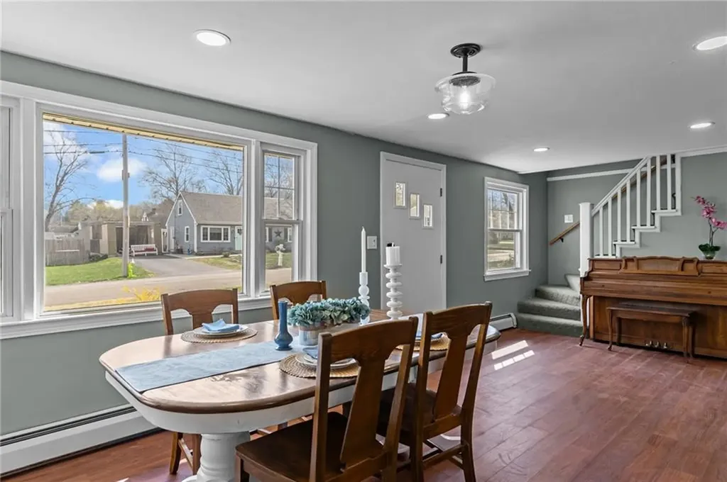 4 Sherbrooke Road Barrington RI 02806
