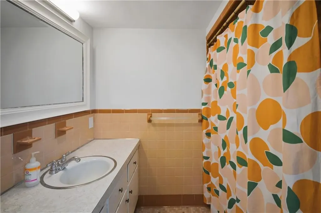 153 Mount Hope Avenue Bristol RI 02809