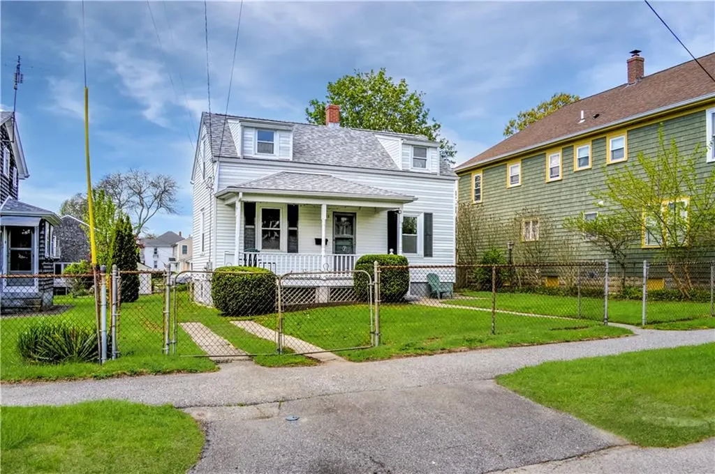 153 Mount Hope Avenue Bristol RI 02809