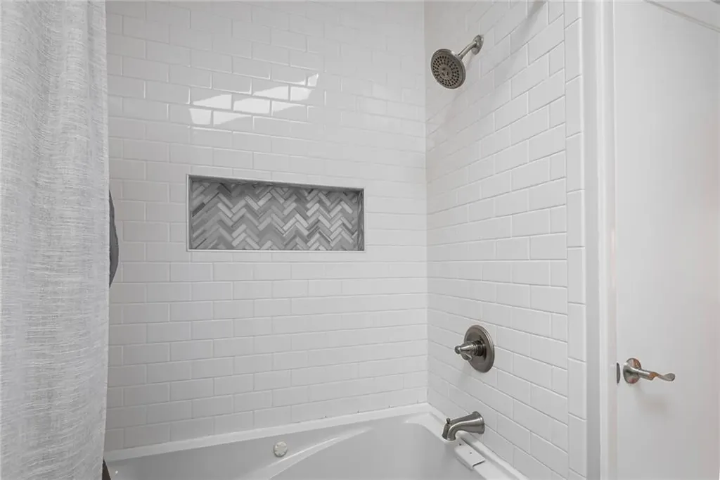 10 Virginia Road Barrington RI 02806