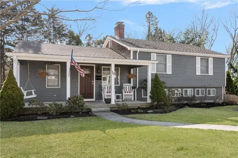 10 Virginia Road Barrington RI 02806