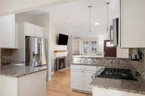 10 Virginia Road Barrington RI 02806