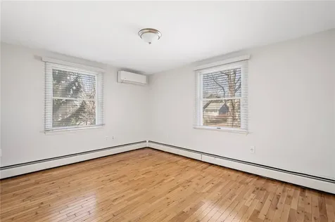 10 Virginia Road Barrington RI 02806