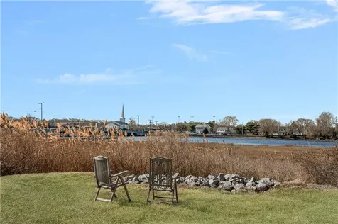 10 Virginia Road Barrington RI 02806