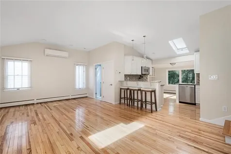 10 Virginia Road Barrington RI 02806