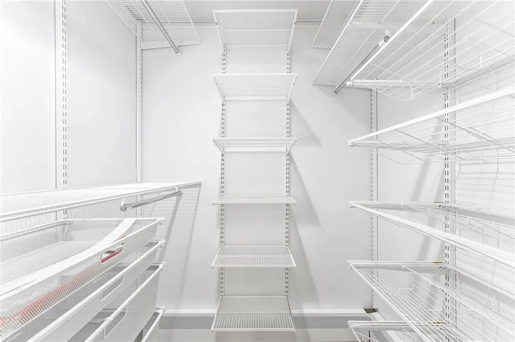 20 Algonquin Road East Providence RI 02916