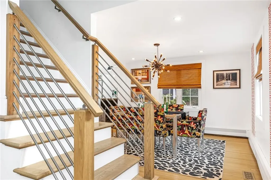 20 Algonquin Road East Providence RI 02916