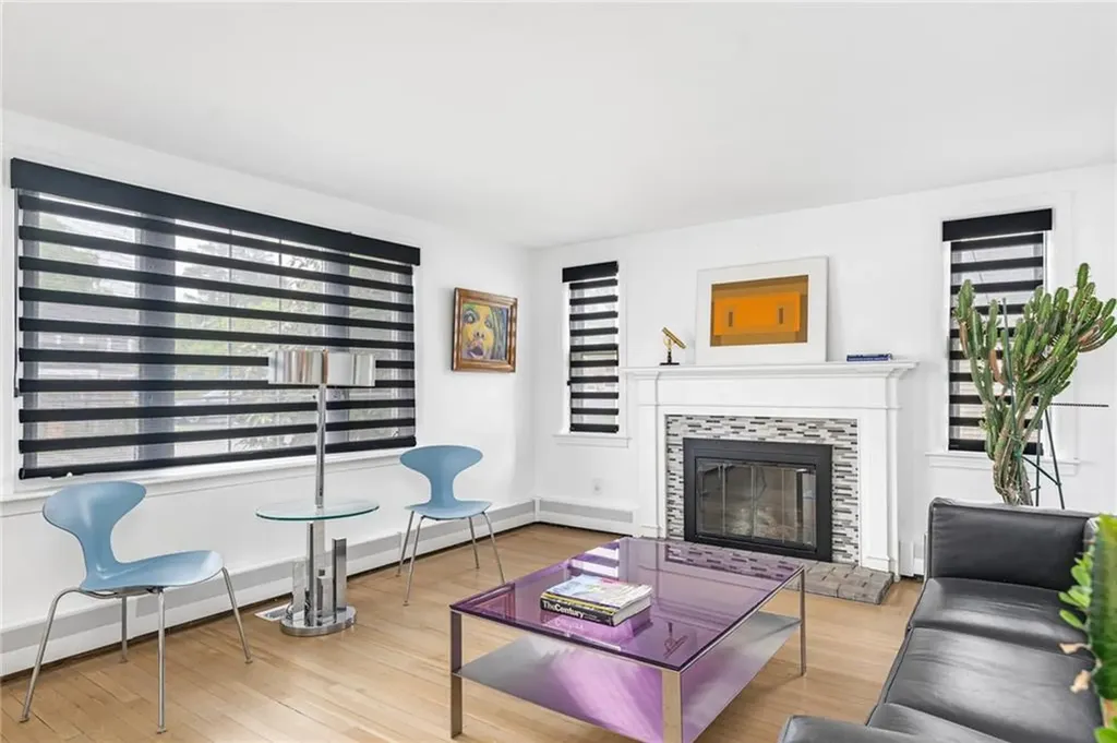 20 Algonquin Road East Providence RI 02916