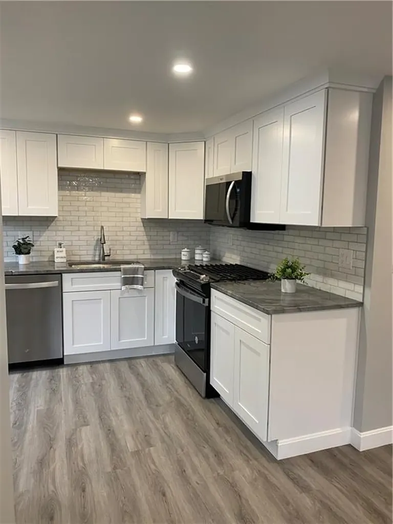 170 Bartlett Drive Warwick RI 02886