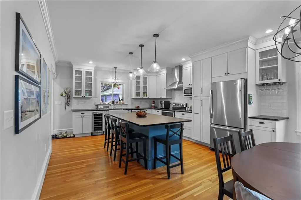 124 Jastram Street Providence RI 02908