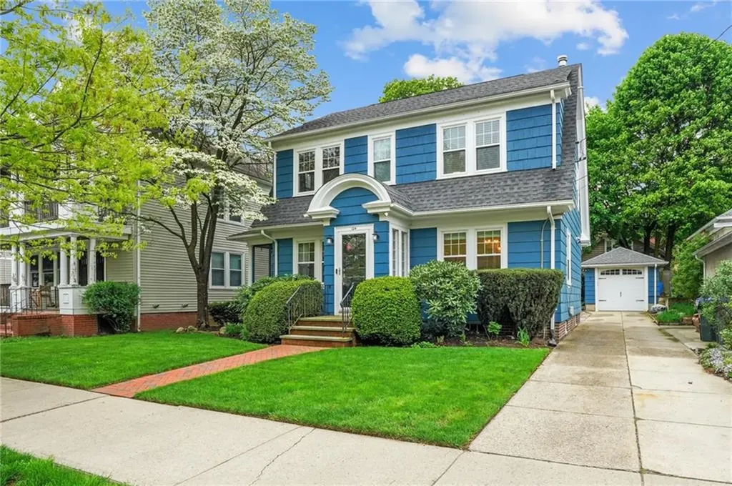 124 Jastram Street Providence RI 02908