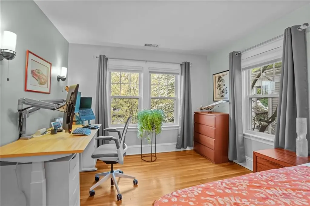 124 Jastram Street Providence RI 02908