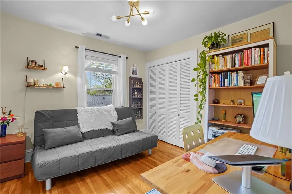 124 Jastram Street Providence RI 02908