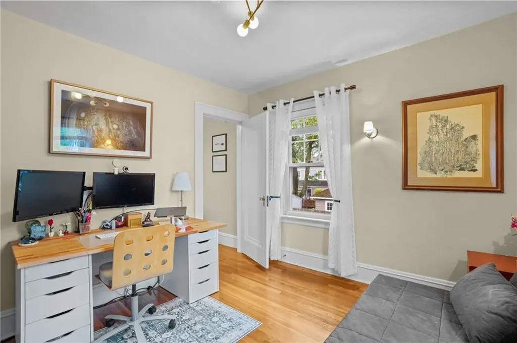 124 Jastram Street Providence RI 02908
