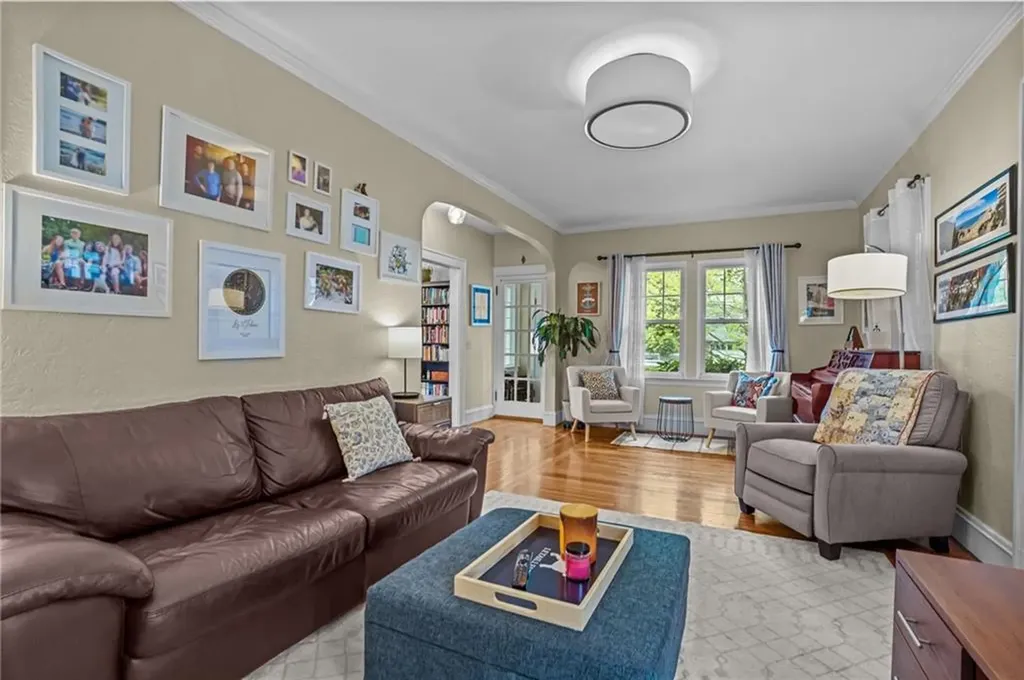 124 Jastram Street Providence RI 02908