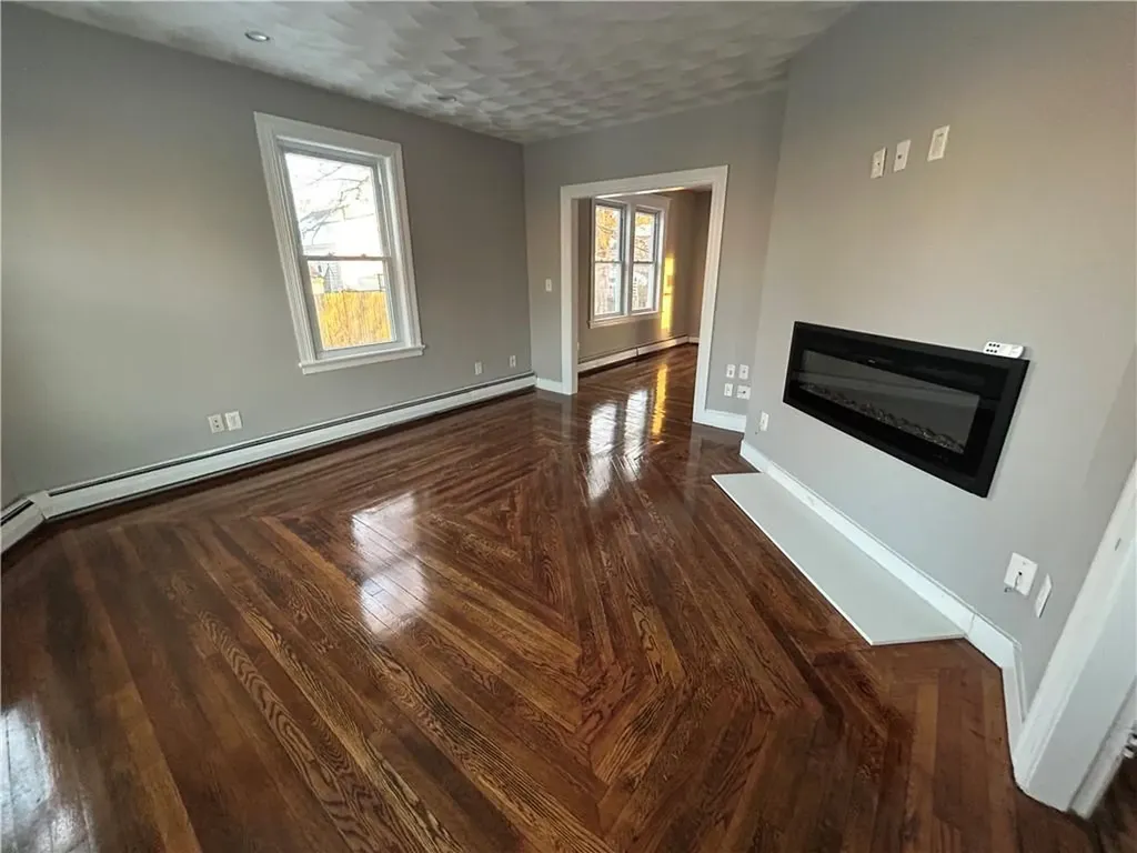 29 Hoppin Avenue East Providence RI 02914