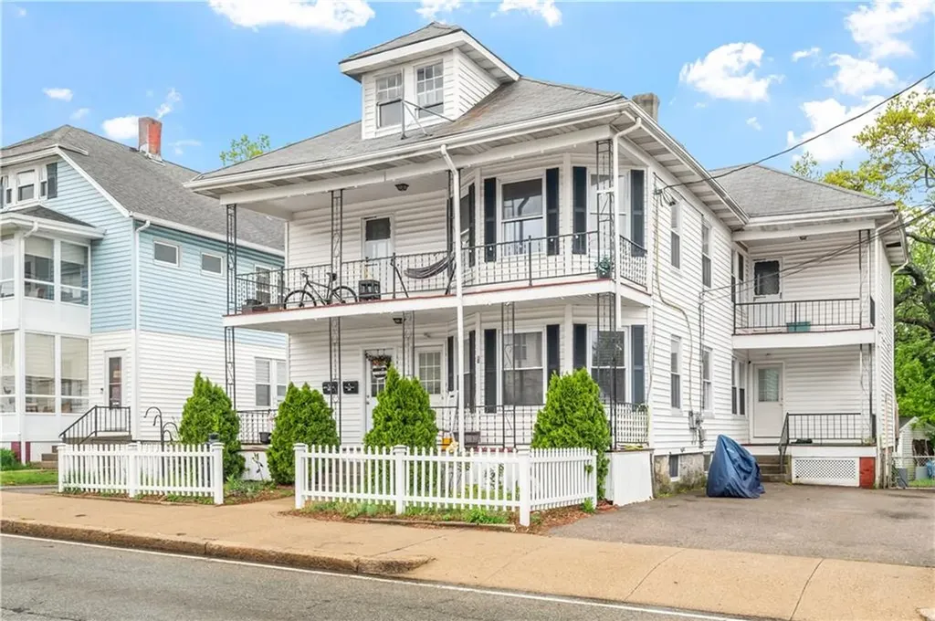 645 Providence Street Woonsocket RI 02895