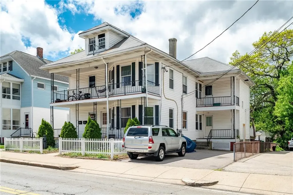 645 Providence Street Woonsocket RI 02895