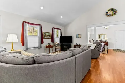 1740 Bulgarmarsh Road Tiverton RI 02878