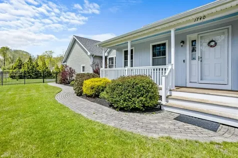 1740 Bulgarmarsh Road Tiverton RI 02878