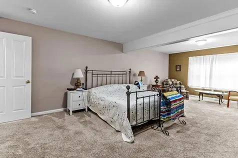 1740 Bulgarmarsh Road Tiverton RI 02878