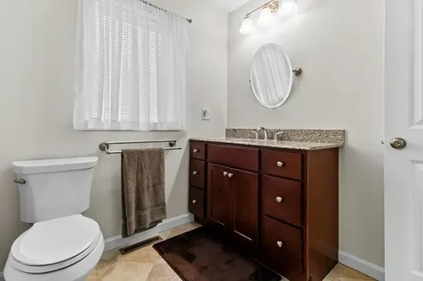 1740 Bulgarmarsh Road Tiverton RI 02878