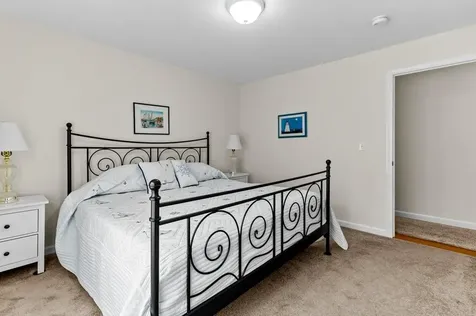 1740 Bulgarmarsh Road Tiverton RI 02878