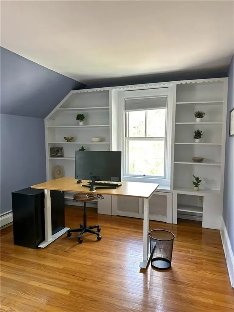 79 Bayside Avenue Warwick RI 02888