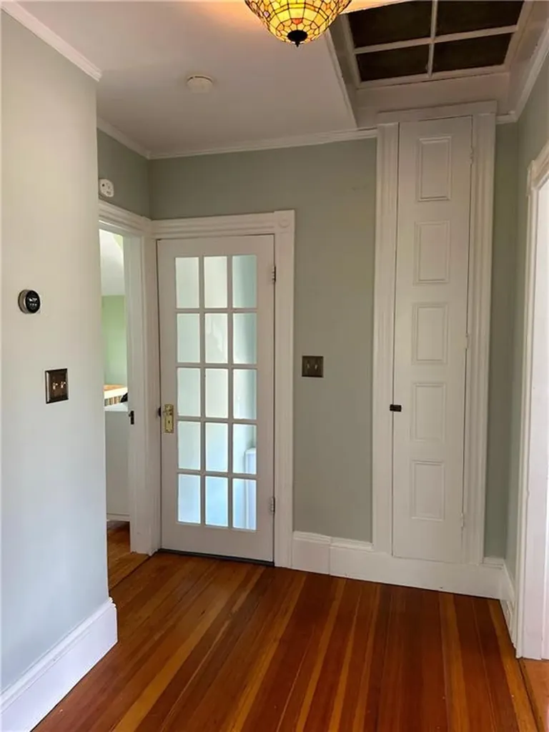 79 Bayside Avenue Warwick RI 02888