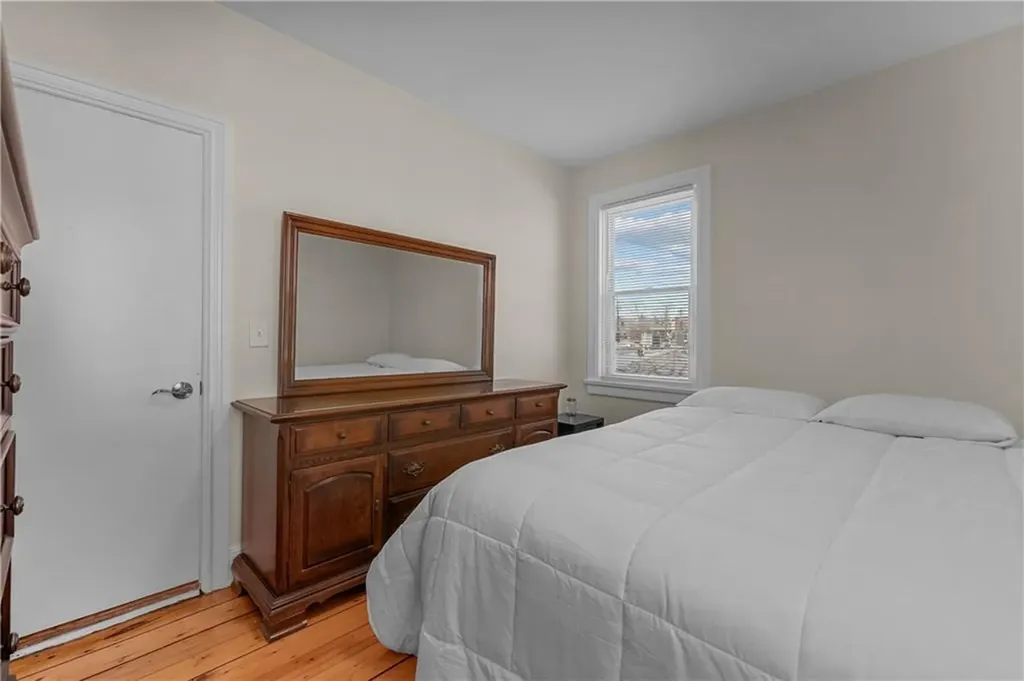 12 Tiffany Street Providence RI 02908