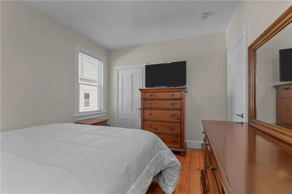 12 Tiffany Street Providence RI 02908