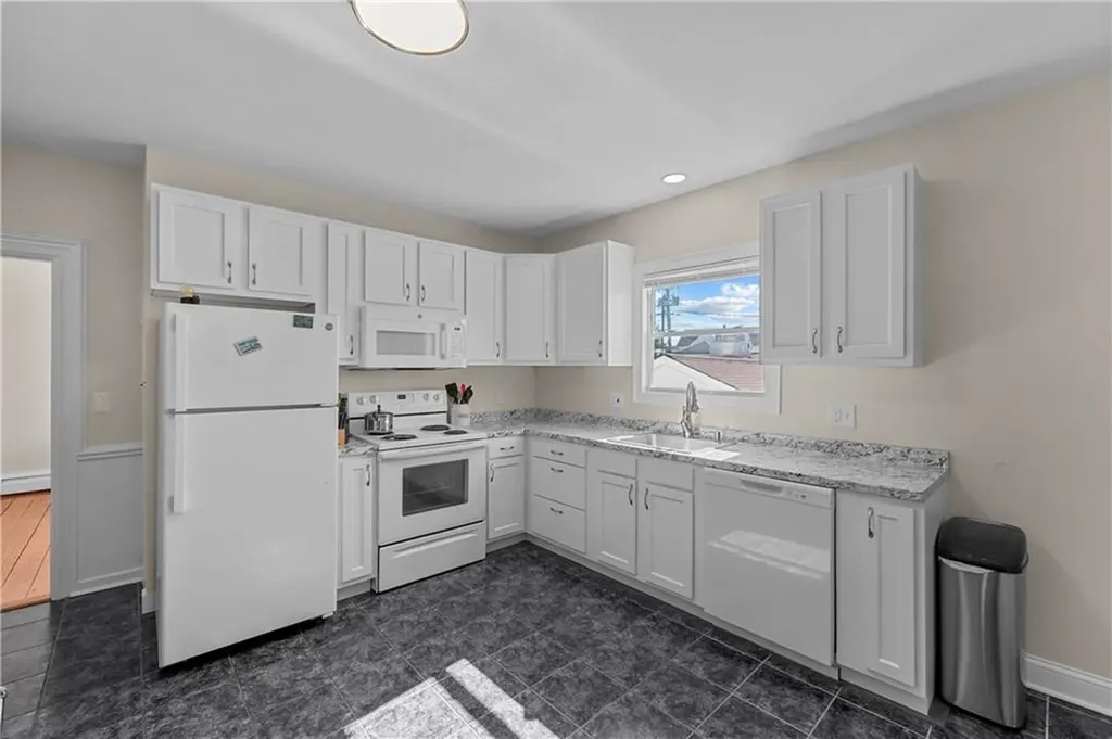 12 Tiffany Street Providence RI 02908