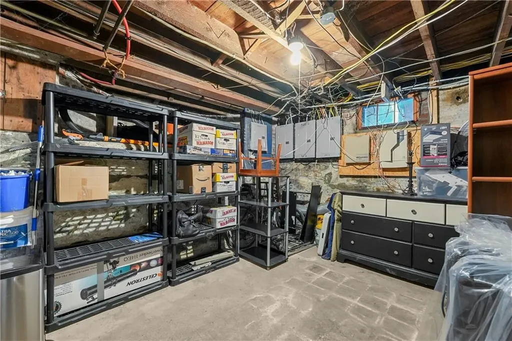 12 Tiffany Street Providence RI 02908