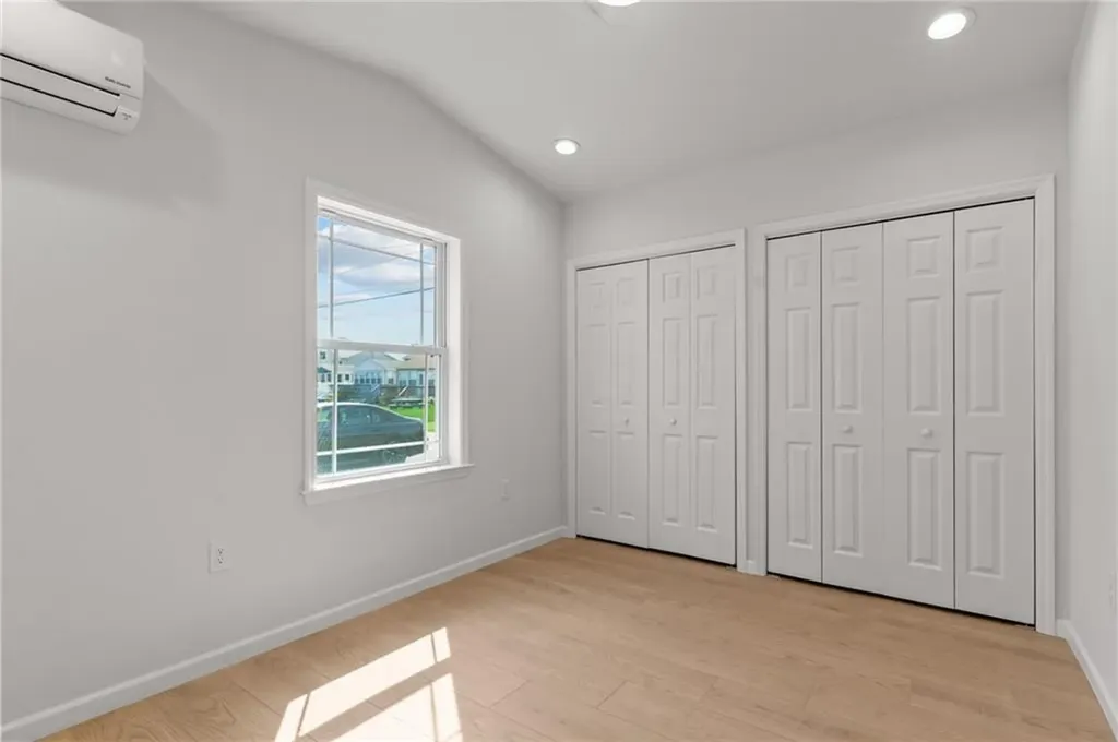 64 Burnside Avenue Narragansett RI 02882