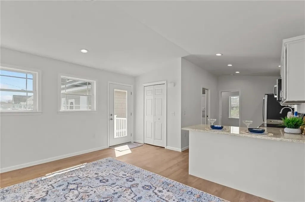 64 Burnside Avenue Narragansett RI 02882