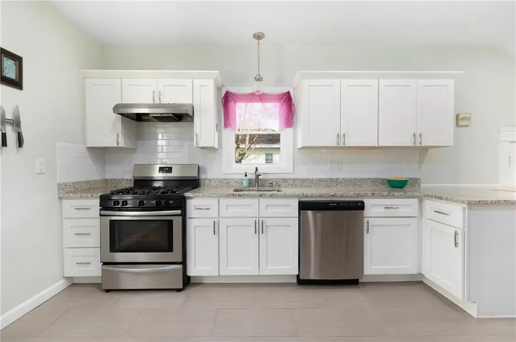 131 Carr Street Providence RI 02905