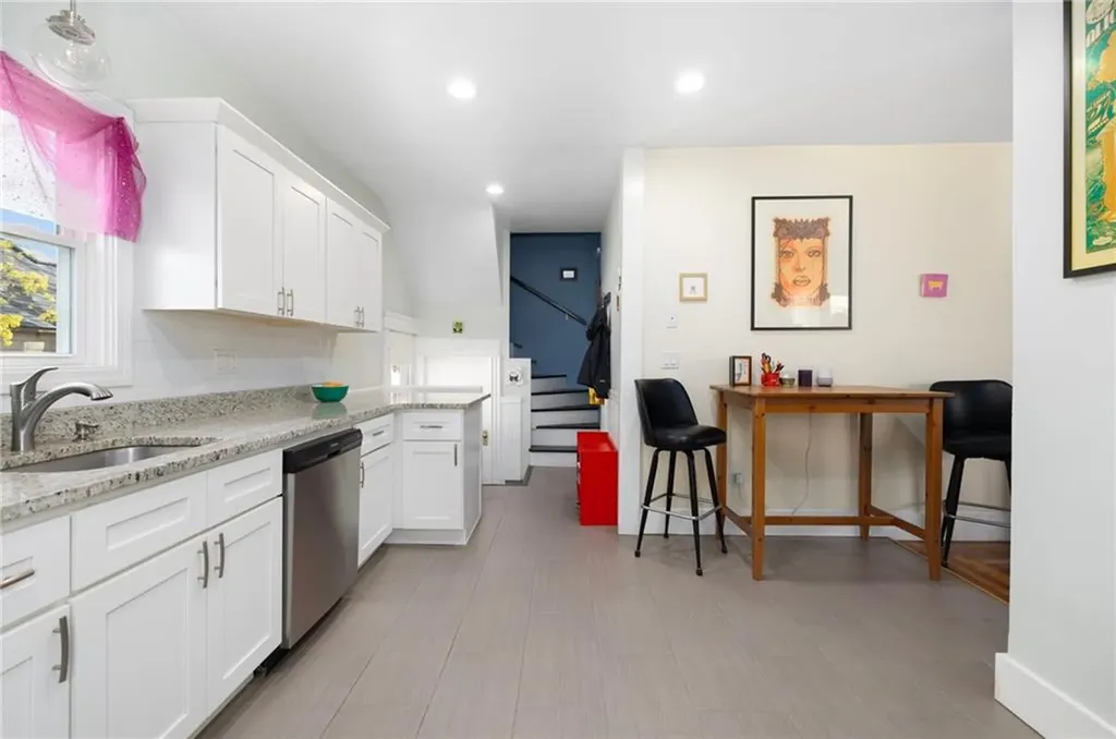 131 Carr Street Providence RI 02905