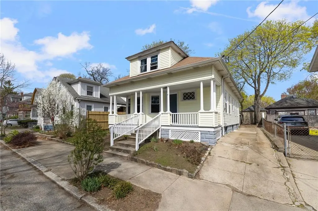 131 Carr Street Providence RI 02905