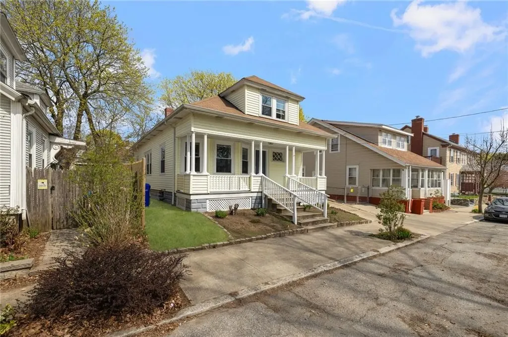 131 Carr Street Providence RI 02905