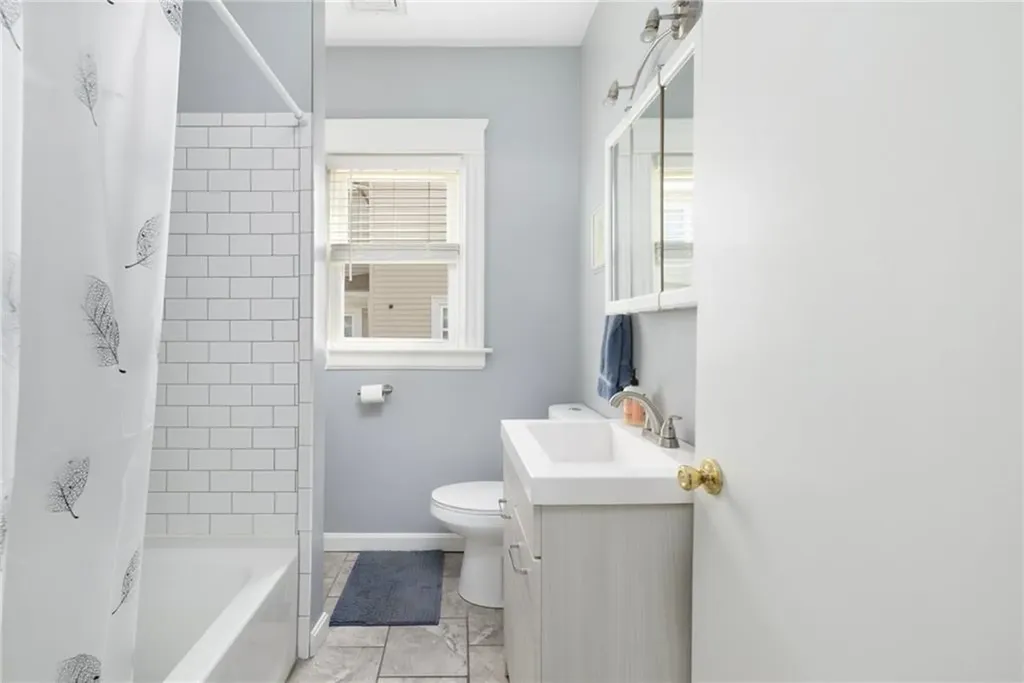 131 Carr Street Providence RI 02905