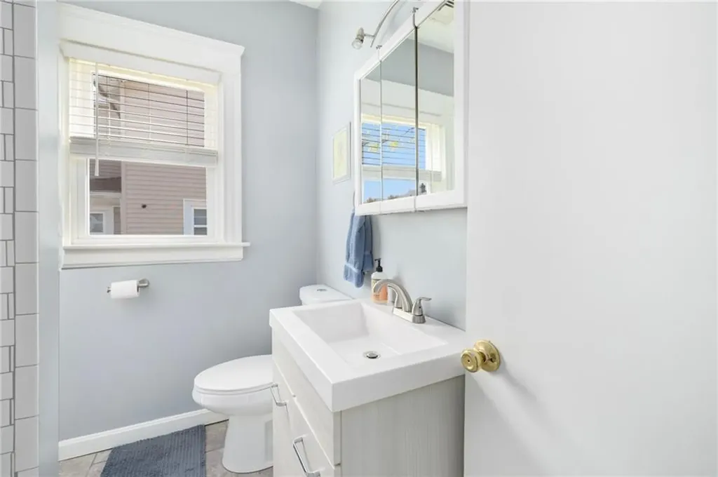 131 Carr Street Providence RI 02905