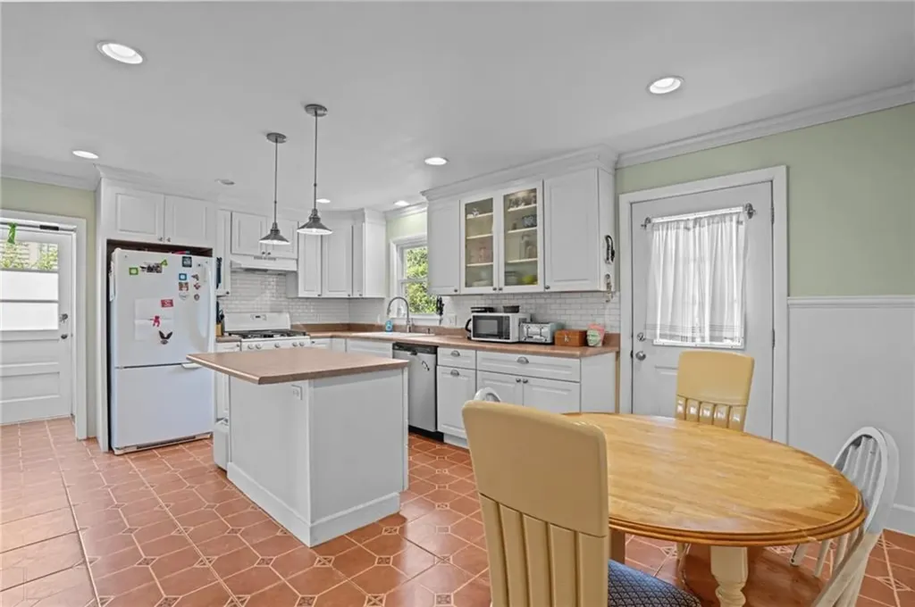 14 Simpson Street North Providence RI 02911