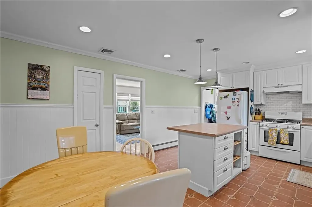 14 Simpson Street North Providence RI 02911