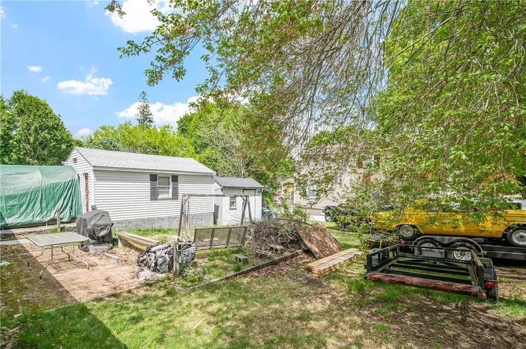 227 Avenue A Woonsocket RI 02895